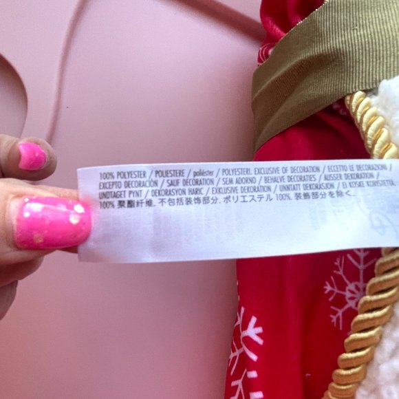 New Disney Store Throw Blanket Mickey Minnie Mouse Red White Snowflake NWT - Picture 11 of 14